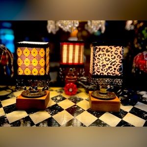 Mini lamps.